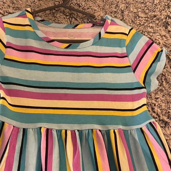 Wonder Nation Summer Dress in size 5T is NWOT- lil cap sleeves - Picture 4 of 9
